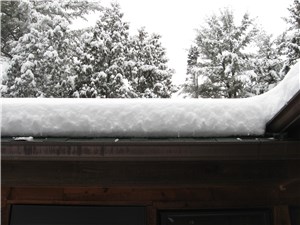 IceBlaster Edge Melt System Prevents Ice Dams and Icicles on Roofs and Gutters